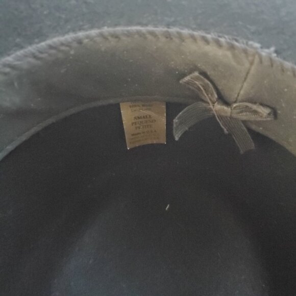 Unisex Classic Black Wool Hat with leather Brown Band - Picture 9 of 14